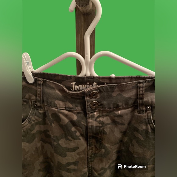 Jeaniologie - Picture 3 of 4